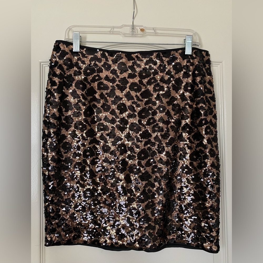 Cache sequined skirt. Leopard print
